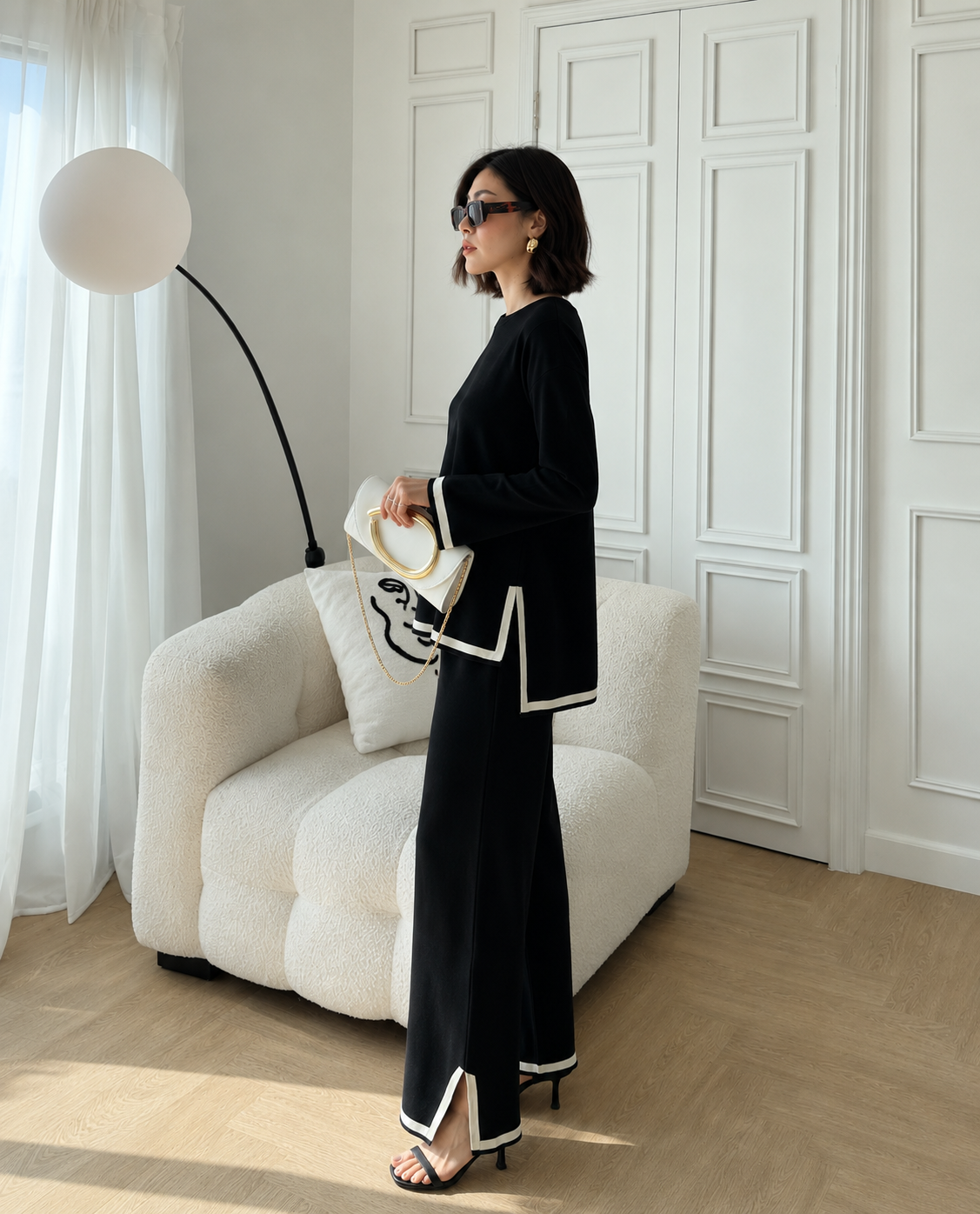 Contrasting color split-bottom set